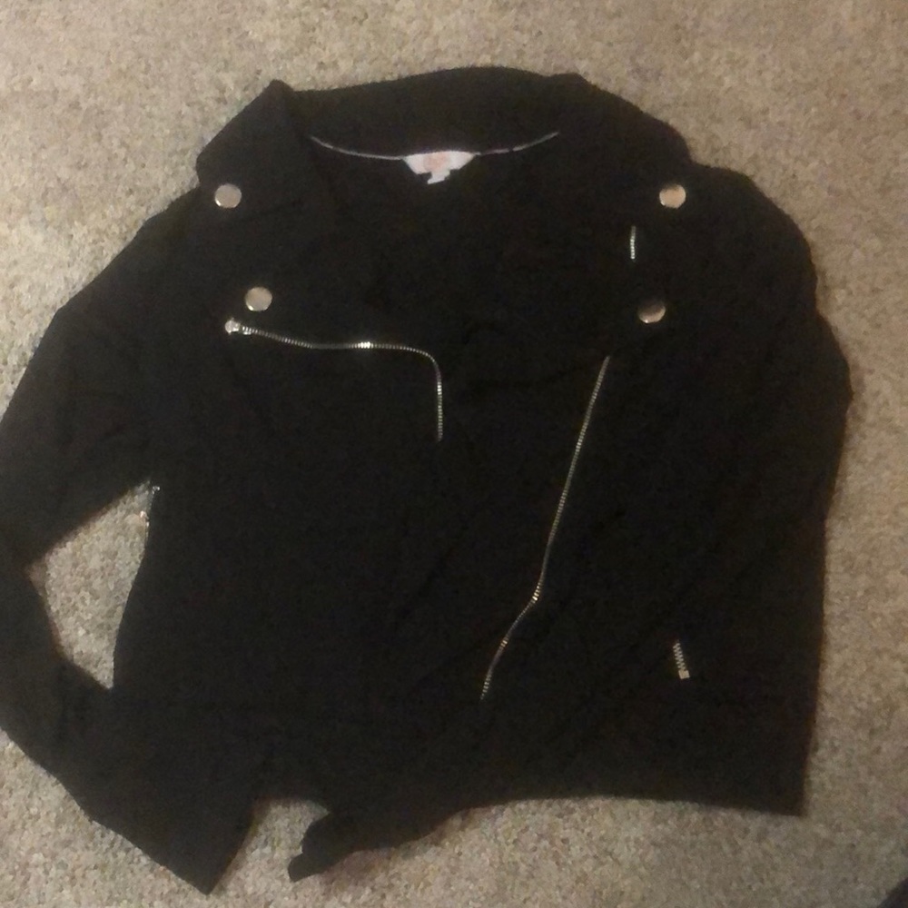 Black Jacket🖤